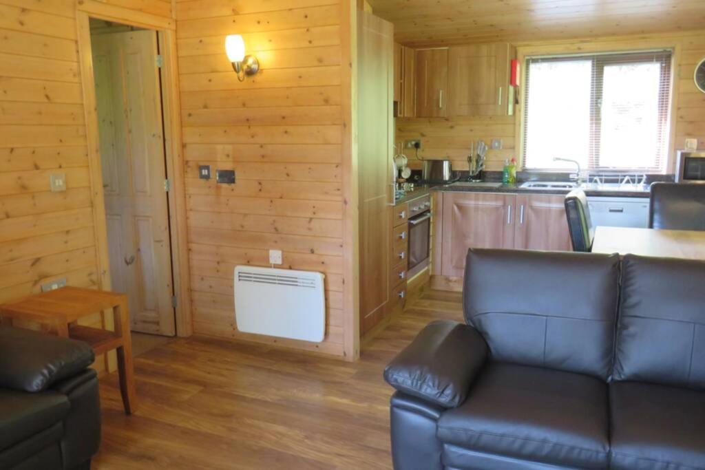 Cul Darach Lodge, Glen Roy Nature Reserve Roybridge Exteriör bild