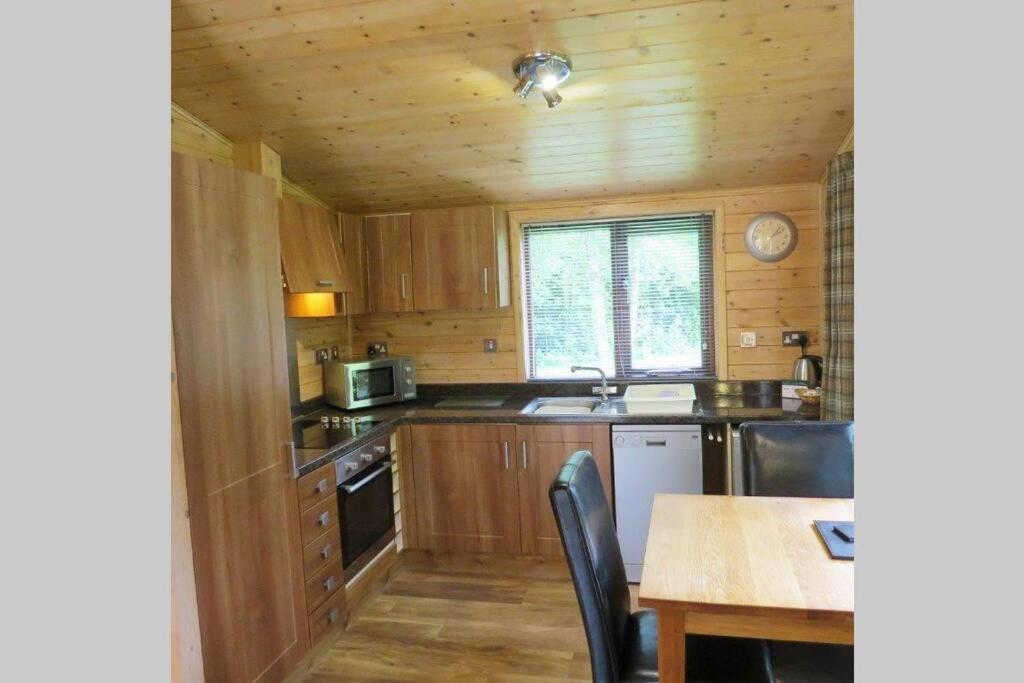 Cul Darach Lodge, Glen Roy Nature Reserve Roybridge Exteriör bild